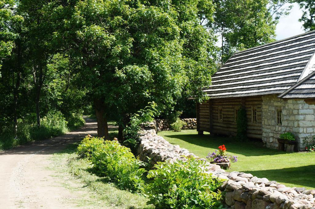 Anni Tourism Farm Villa Tammese Exteriör bild